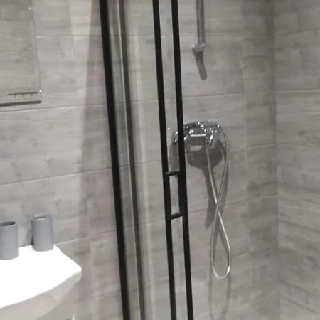 Pensión Queens House